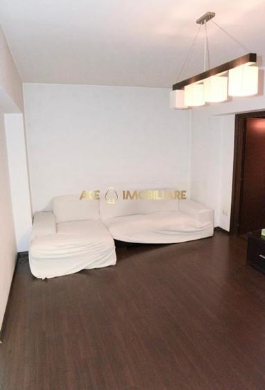 Apartament cu 3 camere semidecomandat, mobilat în Dristor