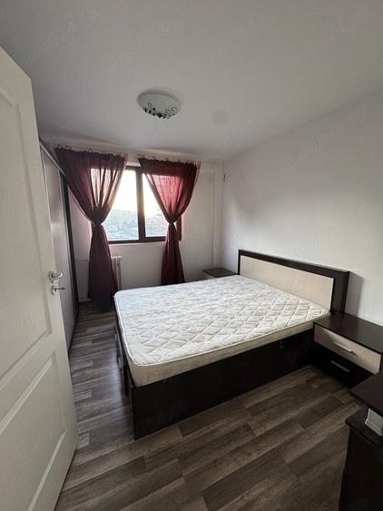 Apartament cu 3 camere decomandat în Pantelimon