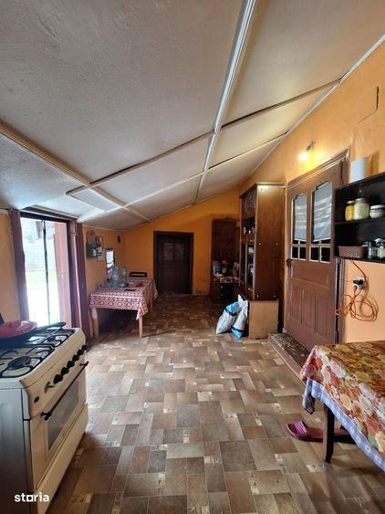 Casă cu 3 camere în Negoești