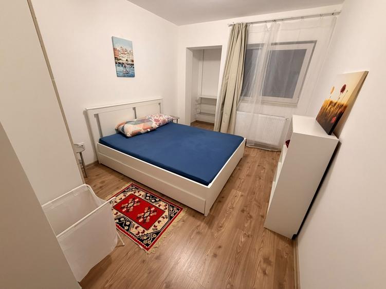 Apartament cu 2 camere semidecomandat în Apărătorii Patriei