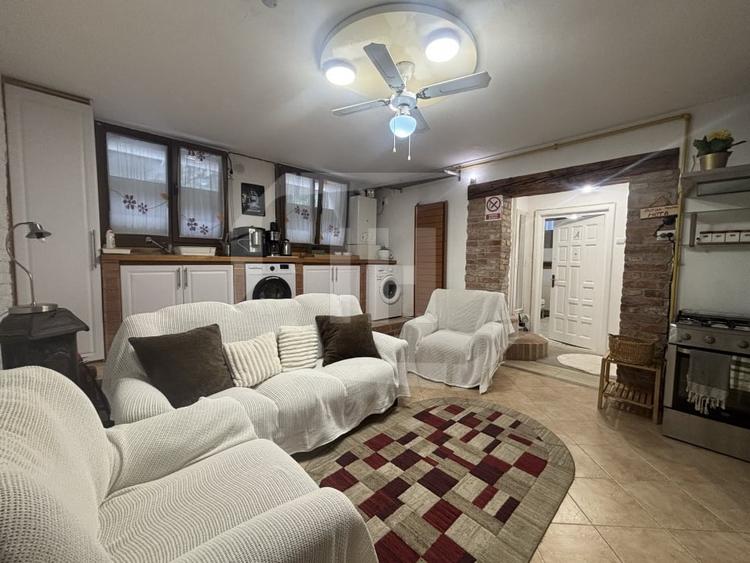 Apartament cu 3 camere semidecomandat, mobilat în Mărăști