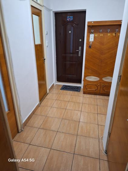 Garsonieră decomandată în Domenii