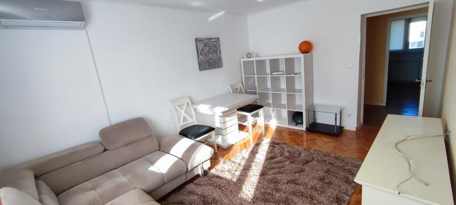 Apartament cu 2 camere decomandat în Horea