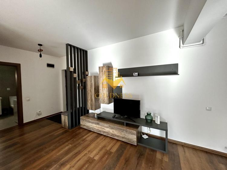 Apartament cu 2 camere semidecomandat, mobilat în Florești