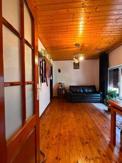 De vanzare apartament cu 3 camere si 2 bai, mobilat si utilat, zona centrala, Pret 49900euro - 2