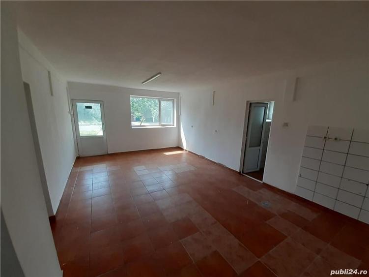 Spațiu comercial, de 120 mp, în Gai