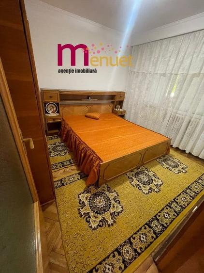 Apartament cu 3 camere decomandat în Central