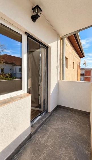 Apartament cu 2 camere semidecomandat în Aradului