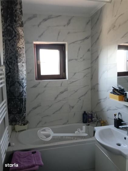 Garsonieră decomandată în Ciurea