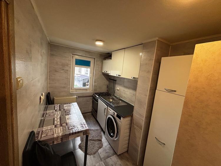 Apartament cu 2 camere semidecomandat în Pantelimon