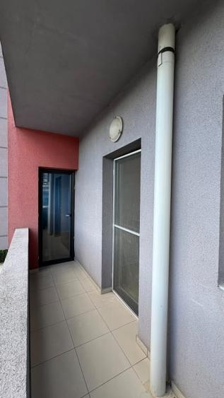 Apartament cu 3 camere decomandat, mobilat în Independenței