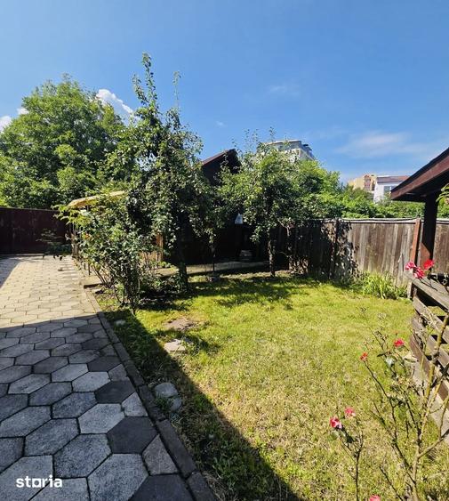 Casă cu 3 camere semidecomandat cu Teren 700 Mp în Aurel Vlaicu