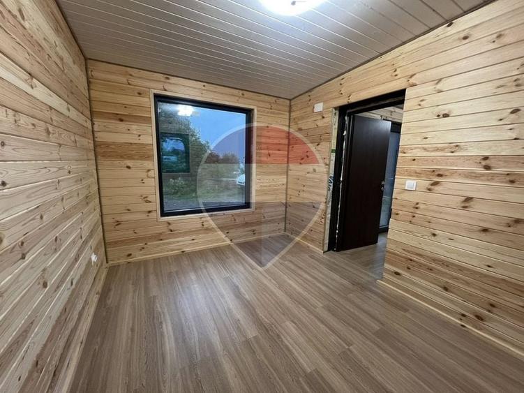 Casă individuală cu 2 camere cu Teren 500 Mp în Cislău