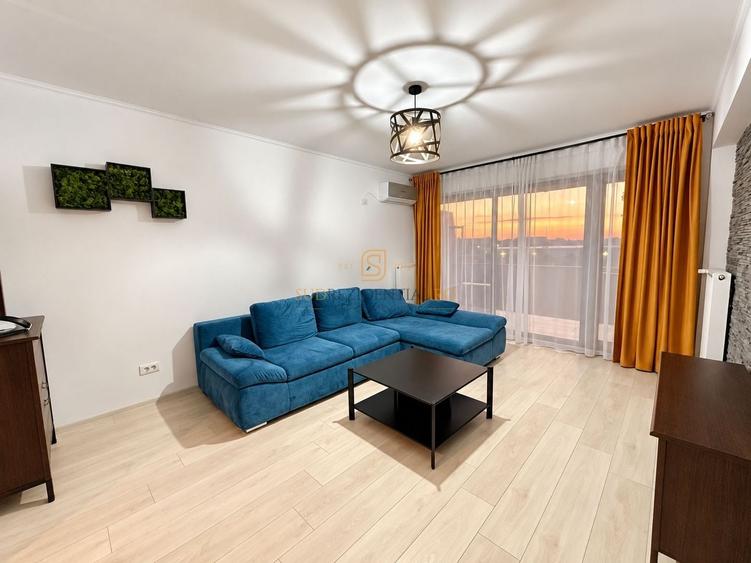 Apartament cu 2 camere semidecomandat, mobilat în Est