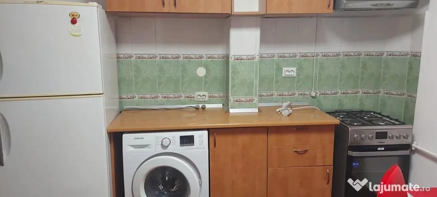 Garsonieră decomandată în Dorobanți
