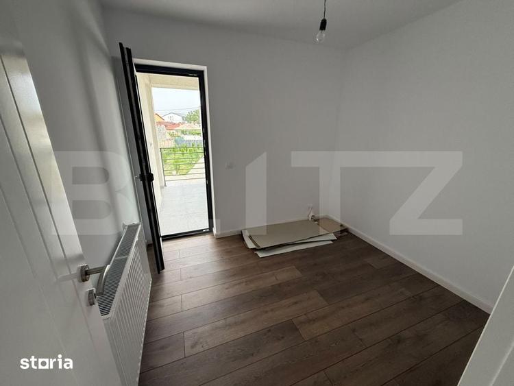 Casă cu 5 camere cu Teren 642 Mp în Pictor Rosenthal