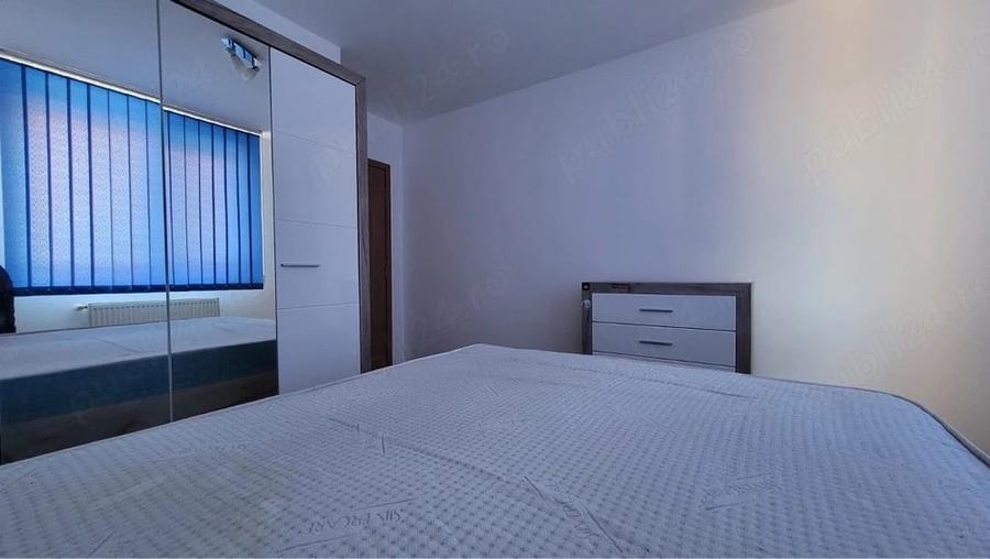 Apartament cu 3 camere decomandat în Lipovei