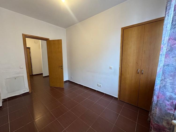 Apartament cu 2 camere decomandat în Mihai Bravu