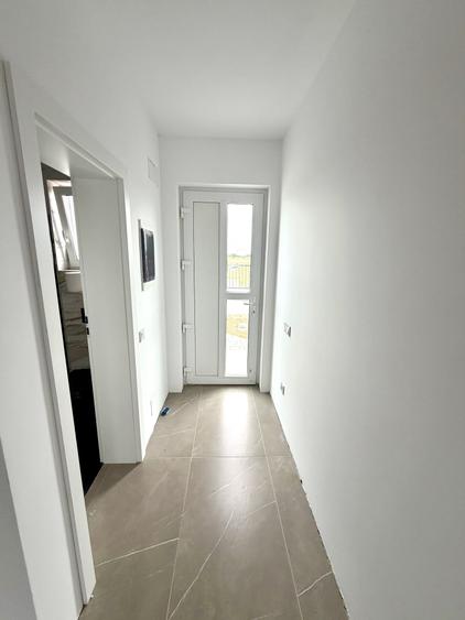 Duplex cu 4 camere cu Canalizare în Moșnița Nouă
