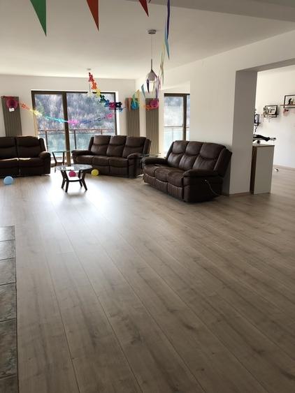 Apartament cu 4 camere decomandat, mobilat în Răcădău