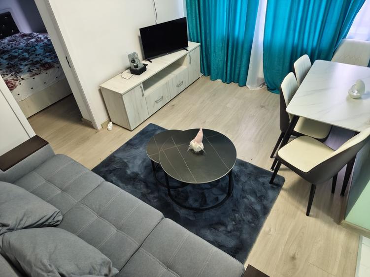Apartament cu 2 camere semidecomandat în Micro 19