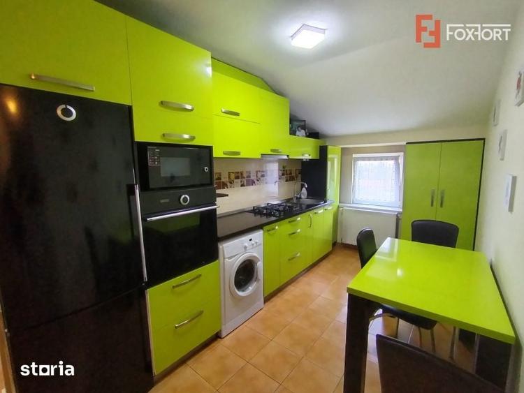 Apartament cu 3 camere decomandat în Fratelia