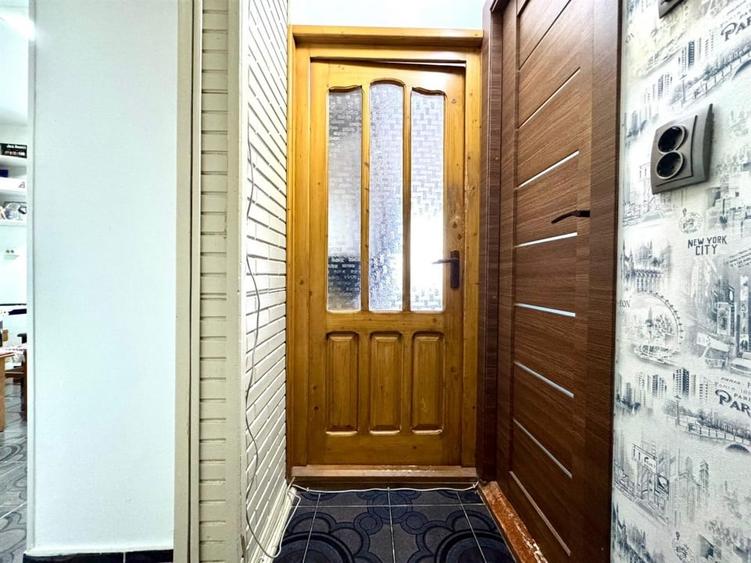 Apartament cu 2 camere decomandat în Între Lacuri