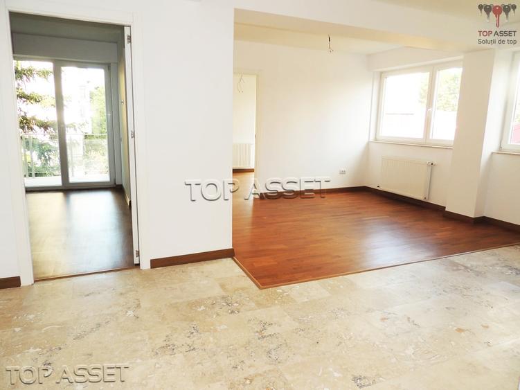 Apartament cu 3 camere semidecomandat în Parcul Circului