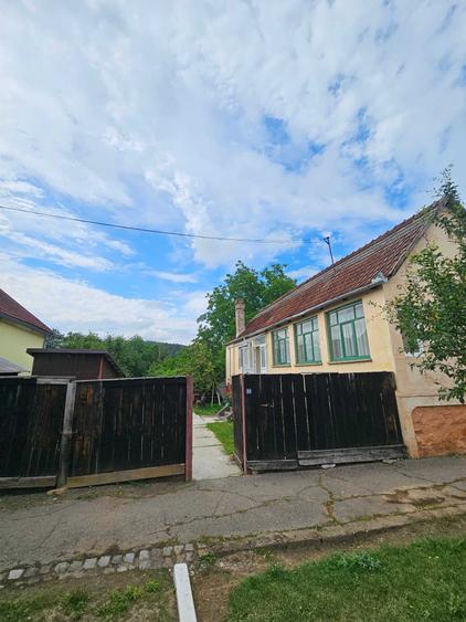 Casă cu 2 camere în Central