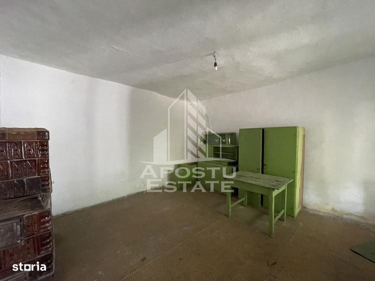 Casă cu 2 camere în Săcălaz