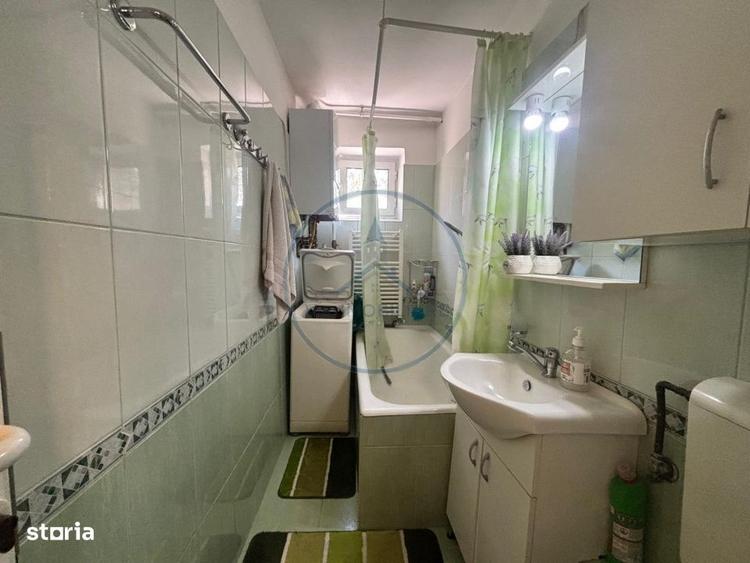 Apartament cu 3 camere semidecomandat în Central