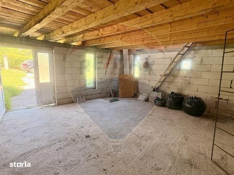 Casă cu 2 camere în Mara