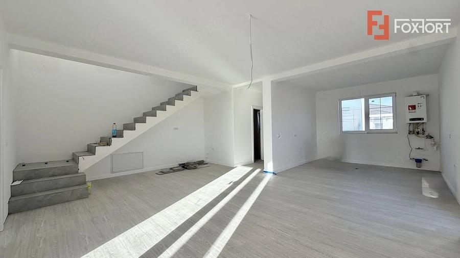 Casă cu 4 camere cu Teren 302 Mp în Moșnița Nouă