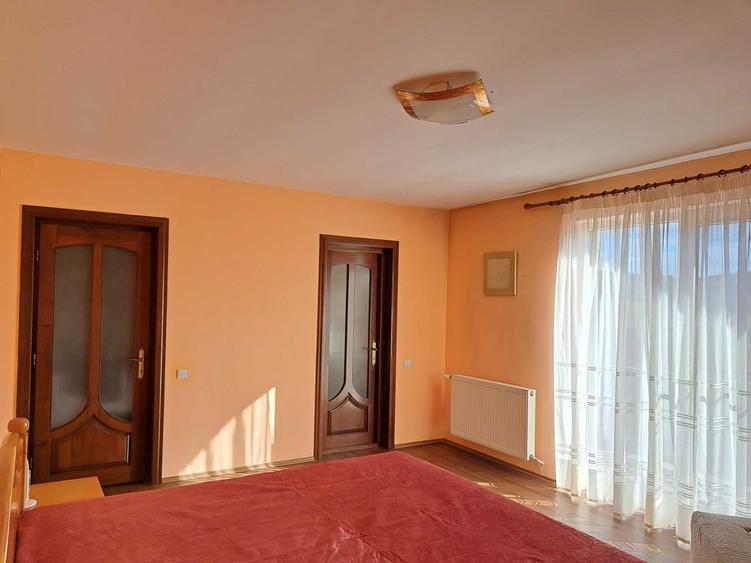 Casă cu 3 camere în Baciu