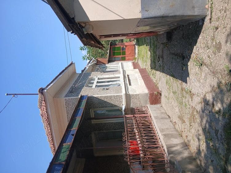 Casă cu Teren 1000 Mp în Dumitrești
