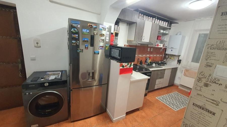 Apartament cu 2 camere semidecomandat în Ortelec