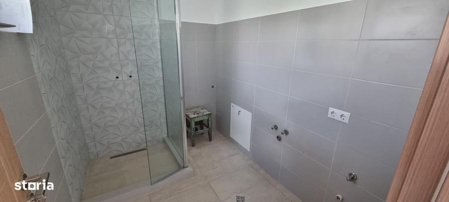 Casă cu 4 camere cu Teren 200 Mp în Central