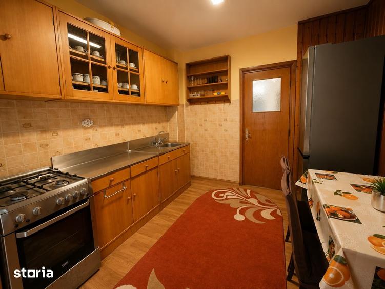 Apartament cu 3 camere decomandat în Bistrița Lac