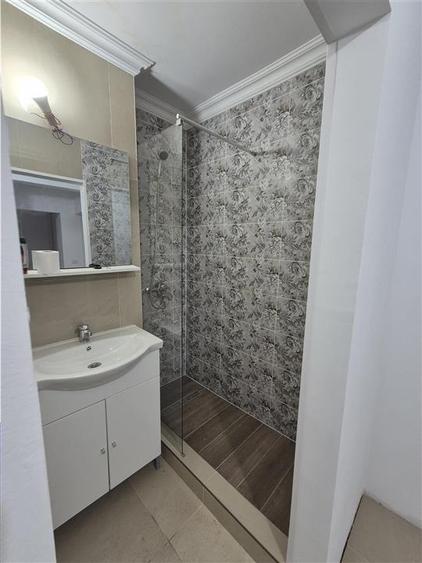 Apartament cu 2 camere decomandat în Dâmbovița