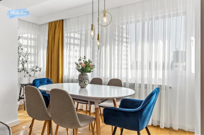 Apartament cu 4 camere decomandat în Băneasa