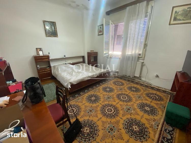 Casă cu 3 camere cu Canalizare în Dâmbul Rotund