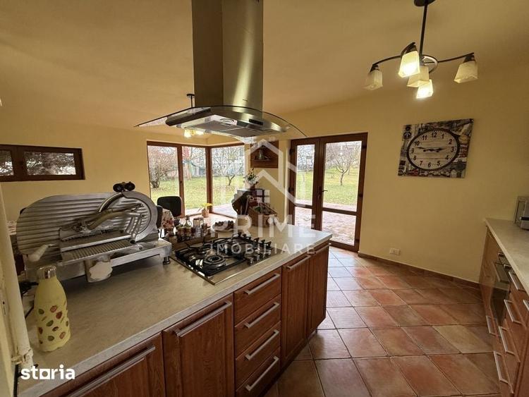 Casă cu 6 camere cu Teren 1700 Mp în Central