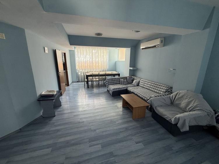 Casă individuală cu 5 camere cu Canalizare în Central