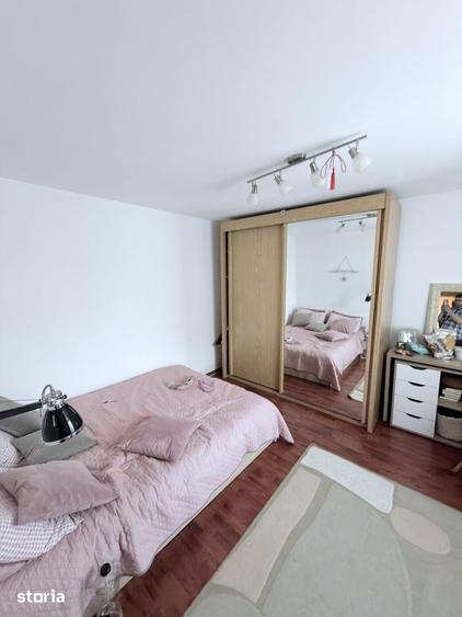 Casă cu 4 camere cu Teren 1600 Mp în Central