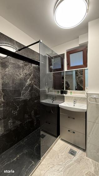 Apartament cu 3 camere semidecomandat în Centrul Civic