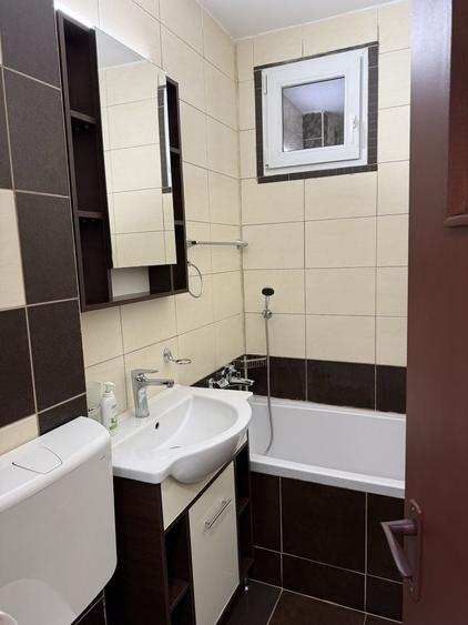 Apartament cu 2 camere decomandat în Drumul Taberei