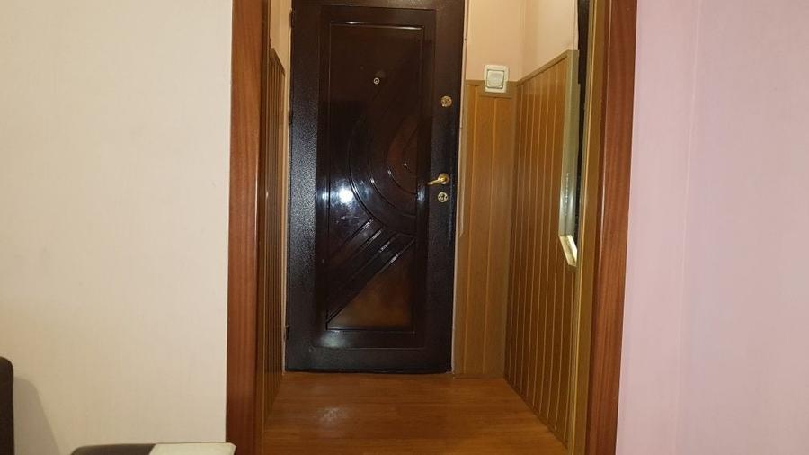 Apartament cu 4 camere semidecomandat în Prelungirea Ferentari