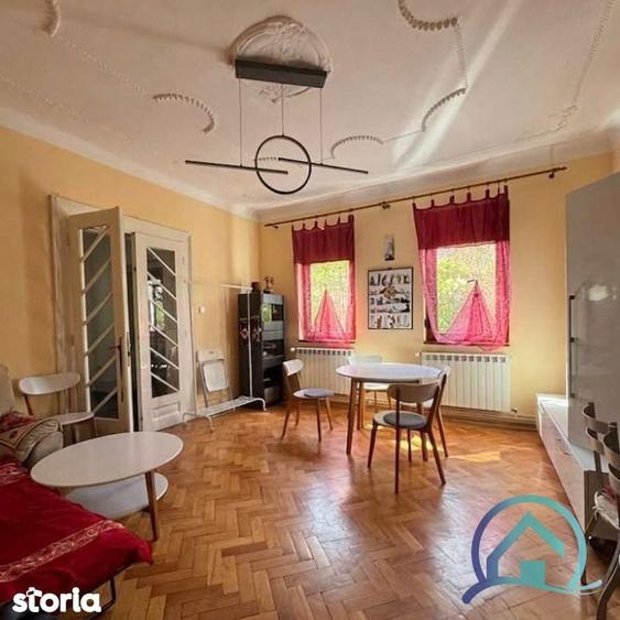 Casă cu 5 camere cu Teren 118 Mp în Central