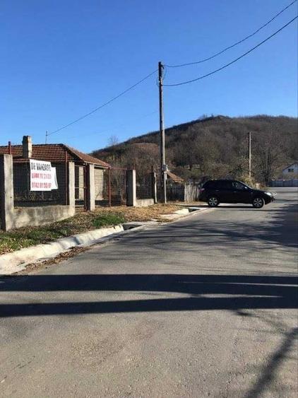 Teren de 3000 mp, în Săsenii Vechi