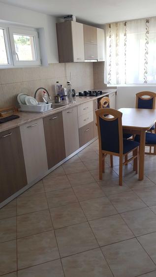Casă cu 4 camere cu Teren 900 Mp în Central